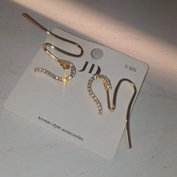 Korean style earrings - Picture 3 of 3